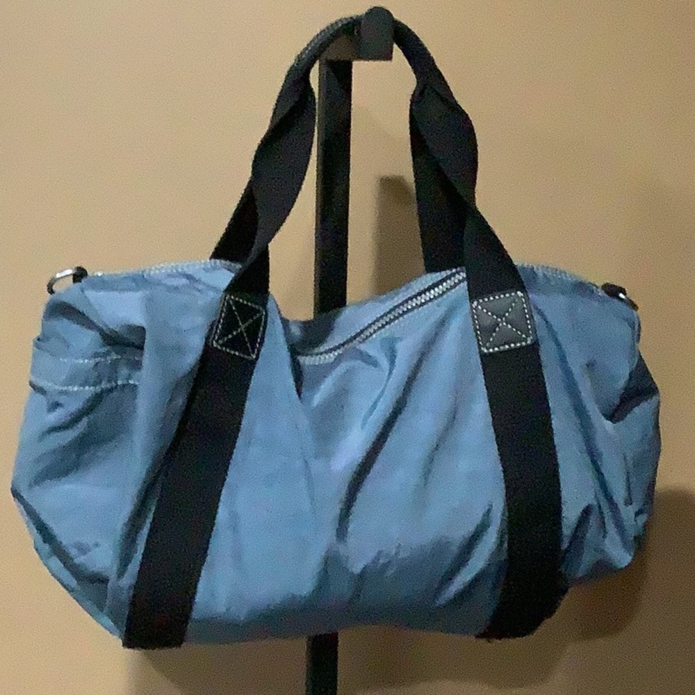 EUC Kipling Gray Blue Duffle Tote Bag - Picture 2 of 6